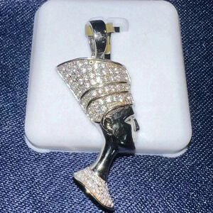 Nefertiti pendant